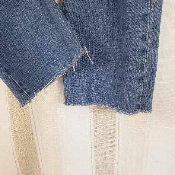 Levi's 501 Button Fly Denim Jeans Straight Leg Size 32 (see measurements) - Picture 3 of 9